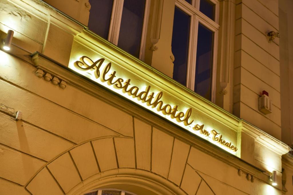 Altstadthotel Am Theater Cottbus Exterior photo